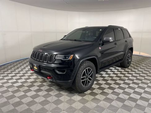 Used 2019 Jeep Grand Cherokee Trailhawk w/ Trailhawk Luxury Group AWD/4WD image 1