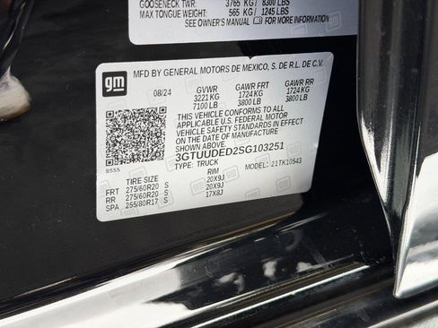 Used 2025 GMC Sierra 1500 SLT w/ SLT Convenience Package image 26