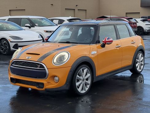 Used 2015 MINI Cooper S image 10
