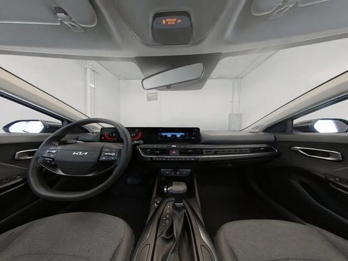 Certified 2025 Kia K4 FWD image 28