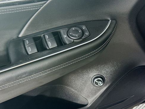 Used 2023 Buick Envision Preferred w/ Sport Touring Package AWD/4WD image 23