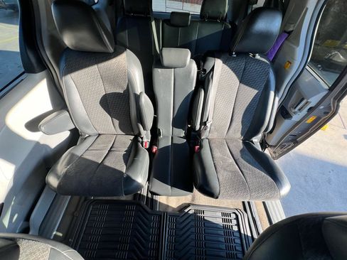 Used 2013 Toyota Sienna SE FWD image 24