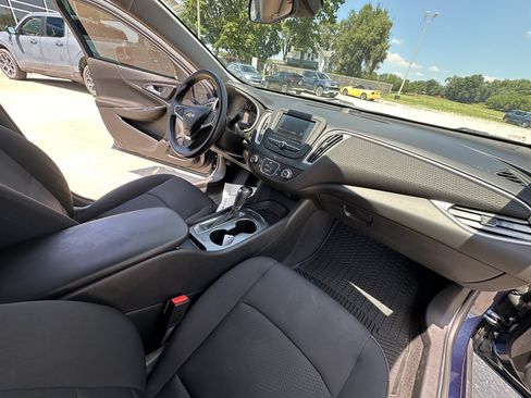 Used 2017 Chevrolet Malibu LS FWD image 25