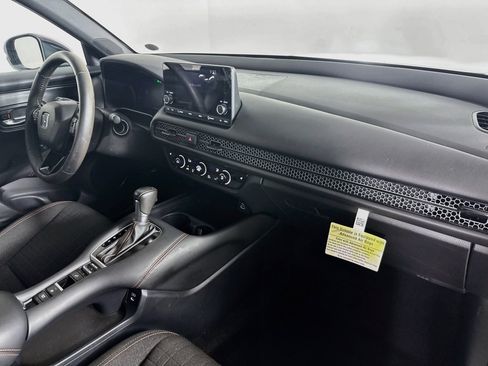 Used 2024 Honda HR-V Sport image 35