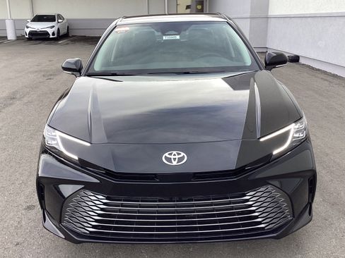 New 2026 Toyota Camry XLE AWD/4WD image 5