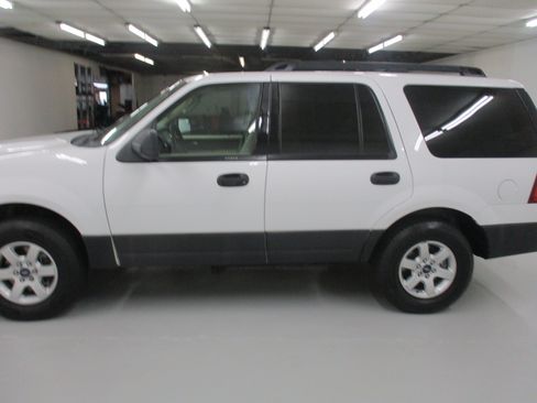 Used 2016 Ford Expedition XL AWD/4WD image 4