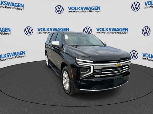 Used 2025 Chevrolet Tahoe Premier AWD/4WD image 16