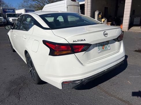 Used 2025 Nissan Altima 2.5 SR image 19