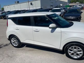 Used 2025 Kia Soul LX w/ LX Technology Package FWD video 2