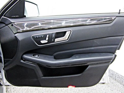 Used 2015 Mercedes-Benz E 350 4MATIC Sedan image 11