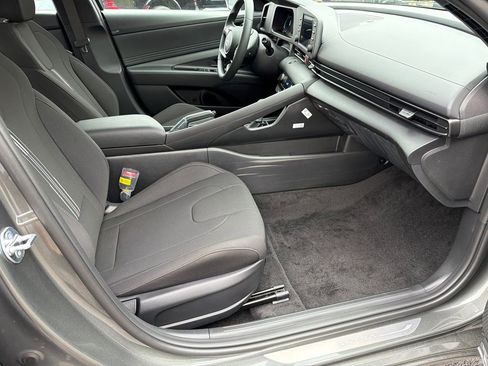 New 2026 Hyundai Elantra Sport image 13