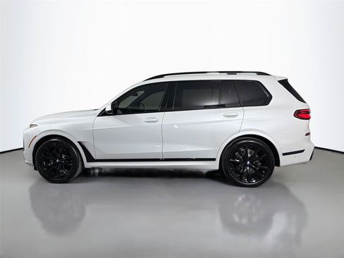 New 2027 BMW X7 xDrive40i w/ M Sport Package AWD/4WD image 16