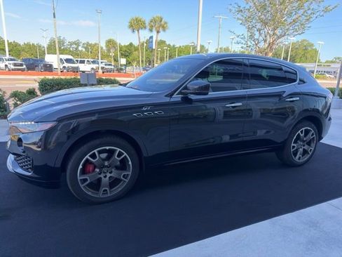 Used 2023 Maserati Levante GT AWD/4WD image 2