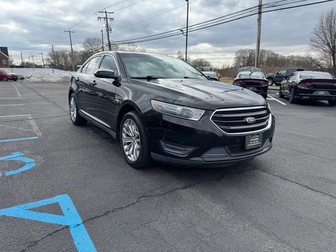 Used 2013 Ford Taurus Limited image 4