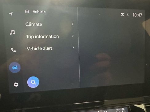 Used 2025 Toyota Sienna LE image 30