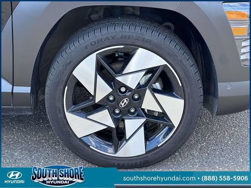 Certified 2024 Hyundai Kona Limited AWD/4WD image 9