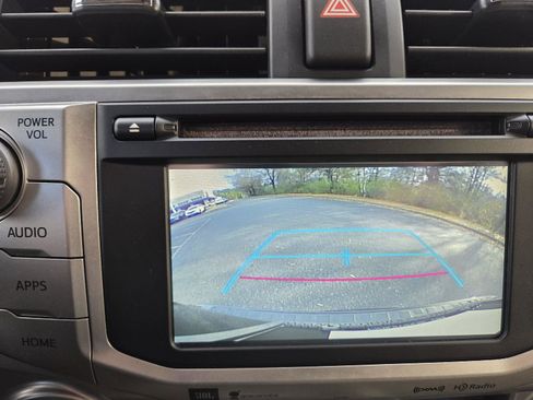 Used 2018 Toyota 4Runner Limited image 32