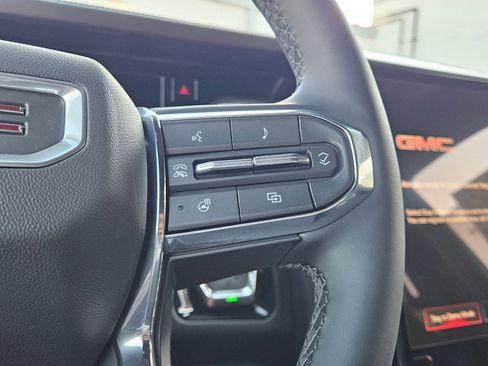 New 2026 GMC Yukon Elevation image 13