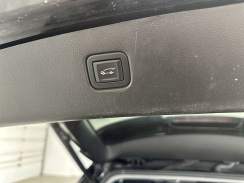 Used 2023 Chevrolet Blazer LT w/ Convenience Package AWD/4WD image 21