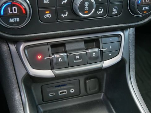 Used 2022 GMC Terrain AT4 AWD/4WD image 28