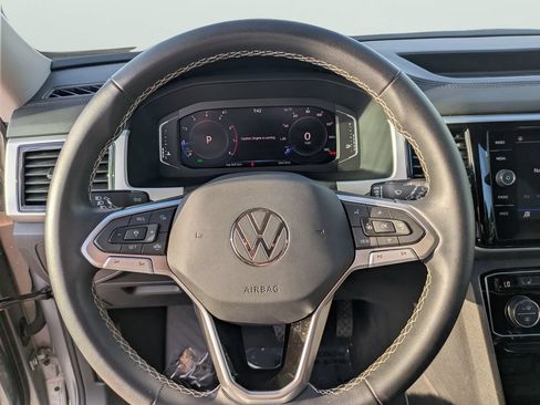 Certified 2023 Volkswagen Atlas SE w/ Panoramic Sunroof Package FWD image 27