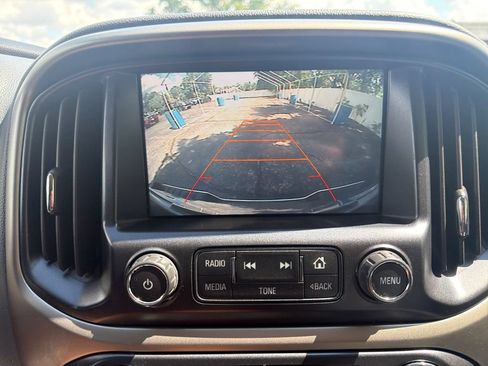 Used 2016 Chevrolet Colorado Z71 RWD image 22