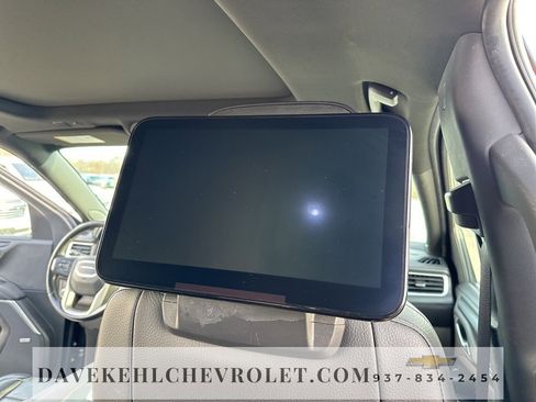 Used 2021 GMC Yukon XL Denali w/ Denali Premium Package image 30