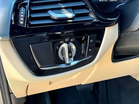 Used 2022 BMW 530i w/ M Sport Package image 35