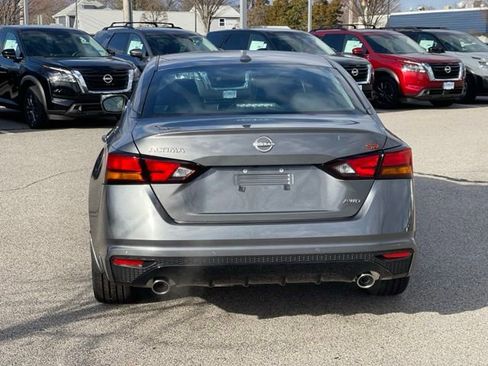 New 2025 Nissan Altima 2.5 SR image 6