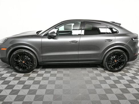 Used 2026 Porsche Cayenne Coupe AWD/4WD image 2