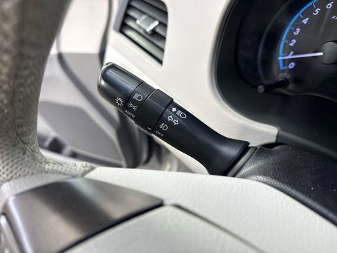 Used 2014 Toyota Sienna XLE FWD image 14