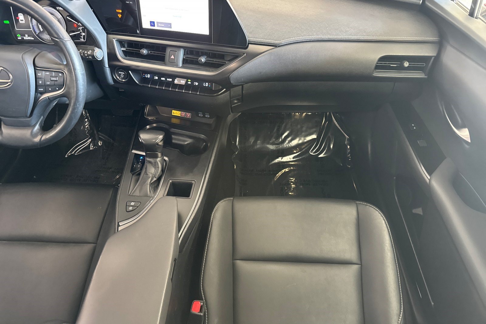 Used 2023 Lexus UX 250h FWD w/ Accessory Package (Z1) image 30