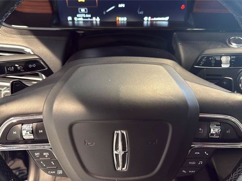 Used 2019 Lincoln Navigator L Reserve AWD/4WD image 28