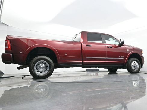 Used 2022 RAM 3500 Limited w/ Body Color Bumper Group image 51