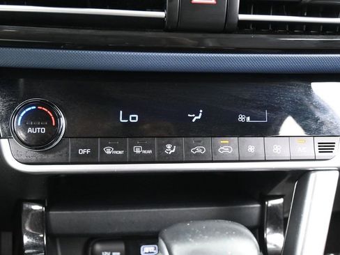 Used 2023 Kia Seltos S FWD image 19