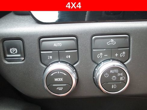 Certified 2026 GMC Sierra 1500 Elevation AWD/4WD image 28
