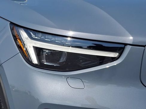 Certified 2023 Volvo XC40 Recharge Ultimate w/ Protection Package Premier AWD/4WD image 9
