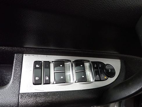 Used 2009 GMC Sierra 1500 SLE w/ Power Pack Plus AWD/4WD image 15