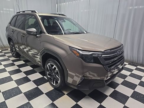 New 2025 Subaru Forester Premium image 3