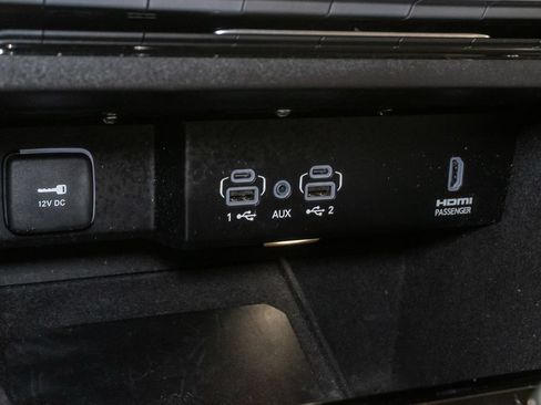 Used 2023 Jeep Wagoneer L Series III w/ Convenience Group I AWD/4WD image 24
