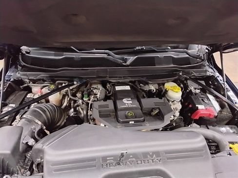 Used 2022 RAM 3500 Laramie image 9