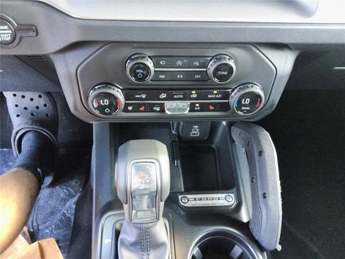 New 2026 Ford Bronco Outer Banks AWD/4WD image 20