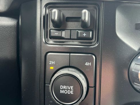 New 2026 Ford F350 Platinum image 38