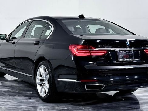 Used 2017 BMW 750i xDrive image 11