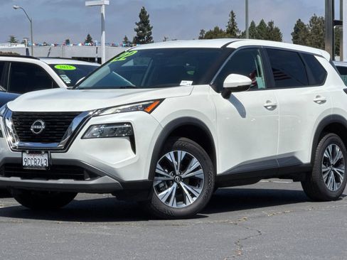 Used 2022 Nissan Rogue SV AWD/4WD image 9