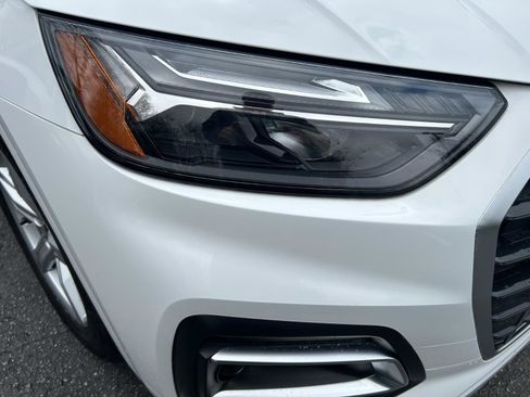 Used 2021 Audi Q5 Premium w/ Convenience Package image 7