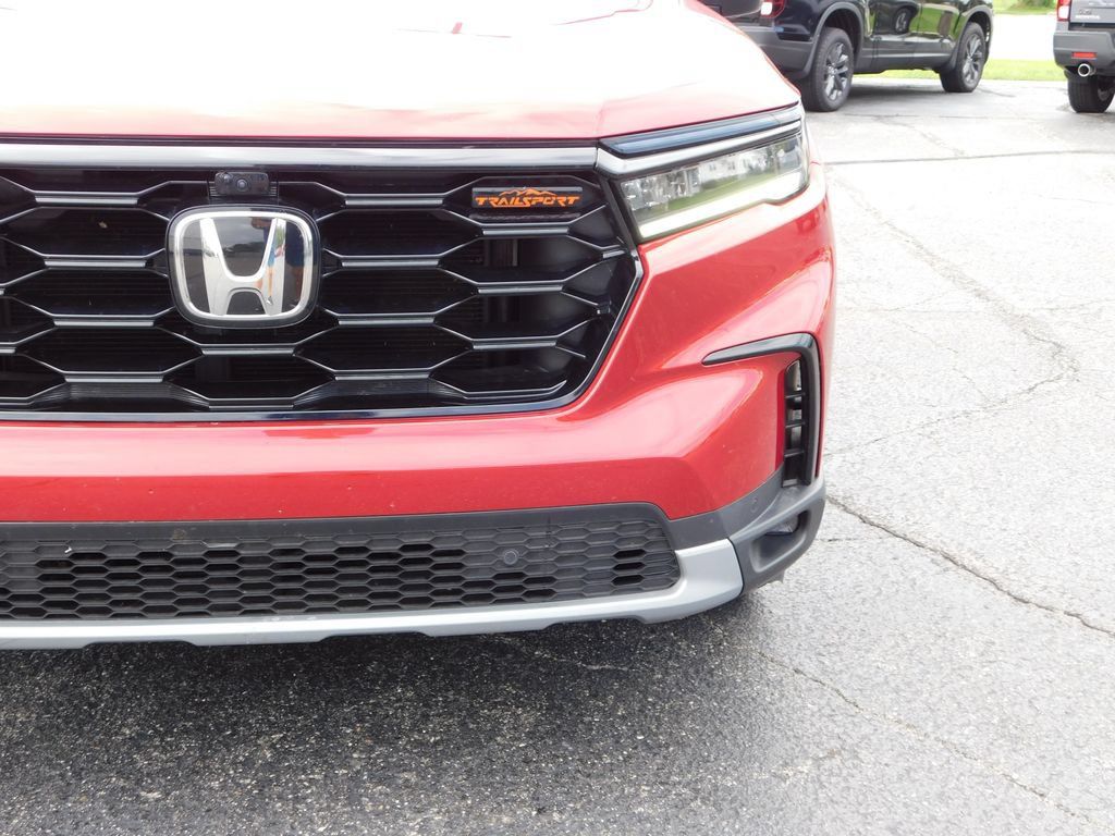 Used 2023 Honda Pilot TrailSport image 9