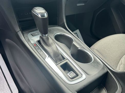 Used 2019 Chevrolet Equinox LT AWD/4WD image 22