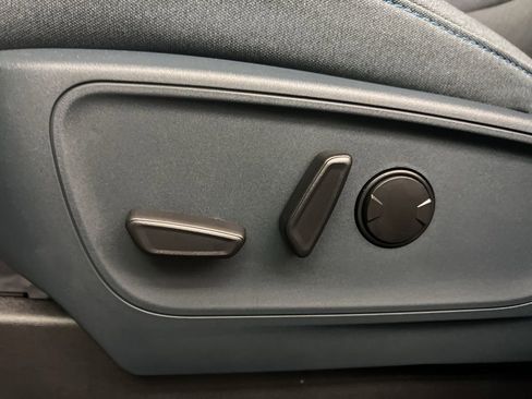 New 2025 Ford Maverick XLT w/ XLT Luxury Package image 24