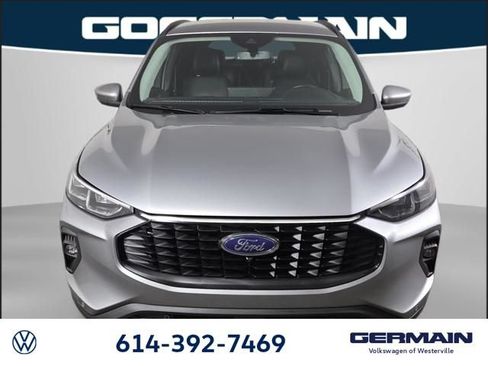 Used 2024 Ford Escape Platinum AWD/4WD image 2